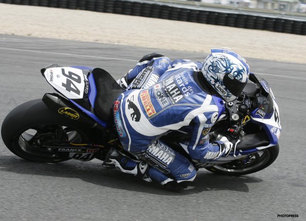 VIGEANT FSBK 2009
3ème Manche FSBK
23 & 24 Mai 2009
© PHOTOPRESS
Tel: 04 93 37 95 96
info@photopress.fr