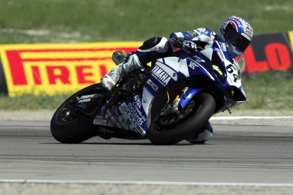 454_P07_Nigon_action