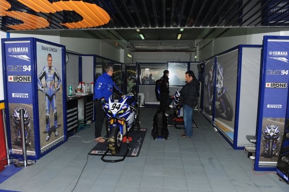 2009WSBK03VALENCIA2037