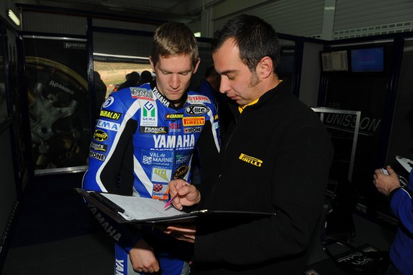 2009WSBK03VALENCIA2071