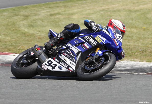 MAGNY-COURS FSBK  2012
5 ème manche du Championnat de France Superbike
30 Juin et 1 Juillet 2012
© PHOTOPRESS
Tel: 04 93 37 95 96
info@photopress.fr