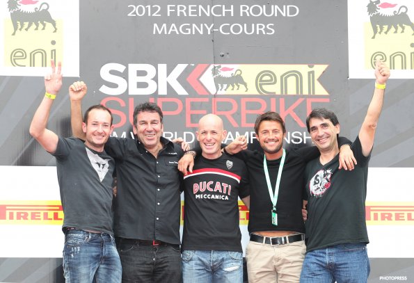 MAGNY-COURS  WSBK   2012
Finale du Championnat du Monde Superbike
6 & 7 Octobre  2012
© PHOTOPRESS
Tel: 04 93 37 95 96
info@photopress.fr