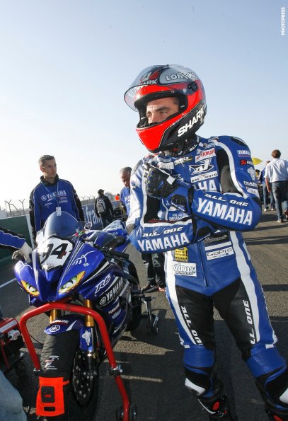 LE  MANS  FSBK  2012
1ere manche du Championnat de France Superbike
31 Mars / 1 Avril 2012
© PHOTOPRESS
Tel: 04 93 37 95 96
info@photopress.fr