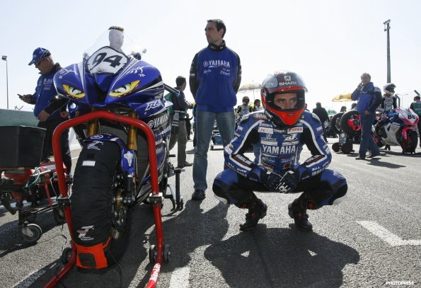 LE  MANS  FSBK  2012
1ere manche du Championnat de France Superbike
31 Mars / 1 Avril 2012
© PHOTOPRESS
Tel: 04 93 37 95 96
info@photopress.fr