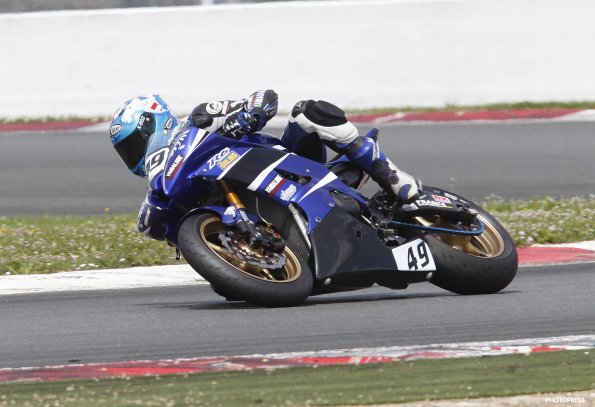 MAGNY-COURS FSBK  2012
5 ème manche du Championnat de France Superbike
30 Juin et 1 Juillet 2012
© PHOTOPRESS
Tel: 04 93 37 95 96
info@photopress.fr