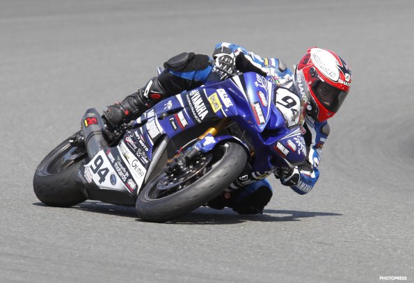 MAGNY-COURS FSBK  2012
5 ème manche du Championnat de France Superbike
30 Juin et 1 Juillet 2012
© PHOTOPRESS
Tel: 04 93 37 95 96
info@photopress.fr