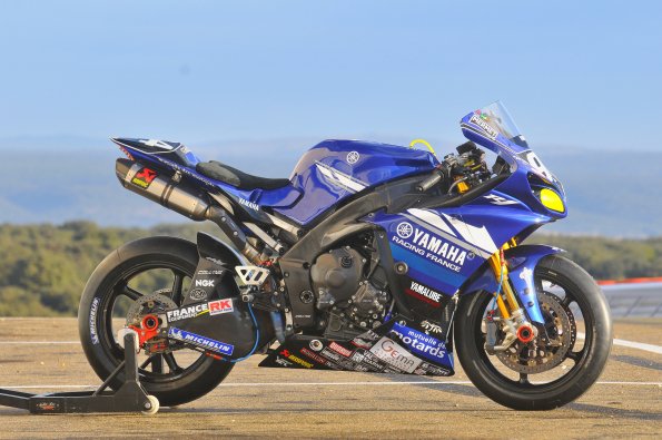 YAMAHAR1_2012_2