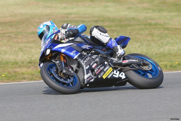 ALBI  FSBK  2015
7ème manche / Finale du 
Championnat de France Superbike
26 & 27 Septembre 2015
© PHOTOPRESS
Tel: 04 93 37 95 96
info@photopress.fr