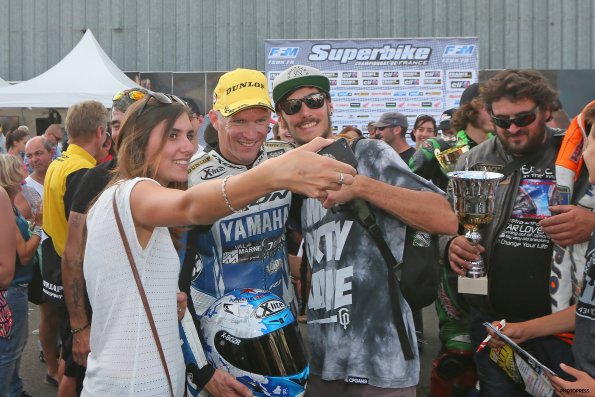 ALBI  FSBK  2015
7ème manche / Finale du 
Championnat de France Superbike
26 & 27 Septembre 2015
© PHOTOPRESS
Tel: 04 93 37 95 96
info@photopress.fr