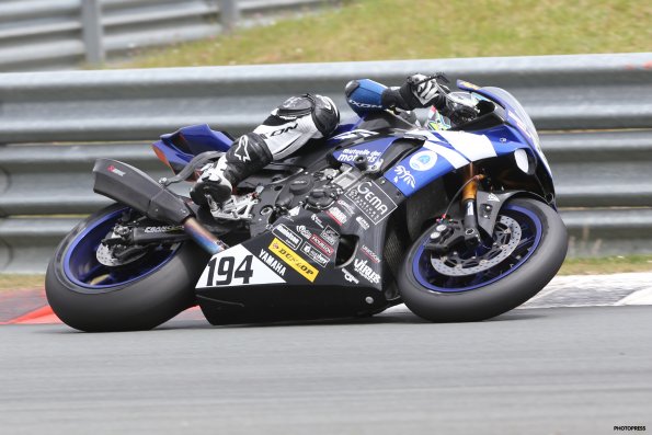 VIGEANT FSBK  2015
3ème manche du 
Championnat de France Superbike
24 & 25 Mai 2015
© PHOTOPRESS
Tel: 04 93 37 95 96
info@photopress.fr