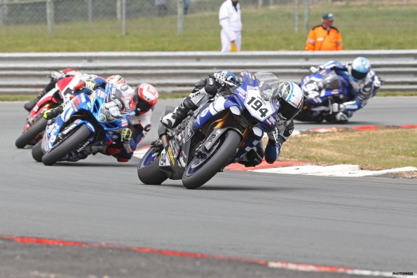 VIGEANT FSBK  2015
3ème manche du 
Championnat de France Superbike
24 & 25 Mai 2015
© PHOTOPRESS
Tel: 04 93 37 95 96
info@photopress.fr