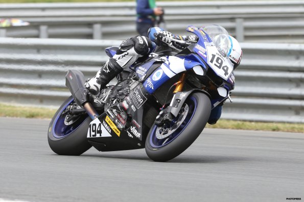 VIGEANT FSBK  2015
3ème manche du 
Championnat de France Superbike
24 & 25 Mai 2015
© PHOTOPRESS
Tel: 04 93 37 95 96
info@photopress.fr