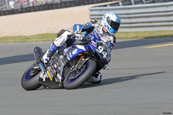 VIGEANT FSBK  2015
3ème manche du 
Championnat de France Superbike
24 & 25 Mai 2015
© PHOTOPRESS
Tel: 04 93 37 95 96
info@photopress.fr