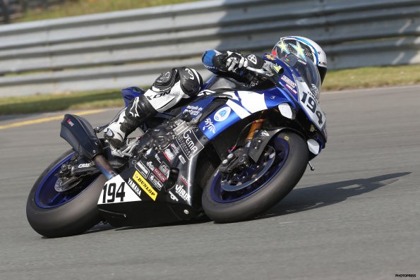 VIGEANT FSBK  2015
3ème manche du 
Championnat de France Superbike
24 & 25 Mai 2015
© PHOTOPRESS
Tel: 04 93 37 95 96
info@photopress.fr