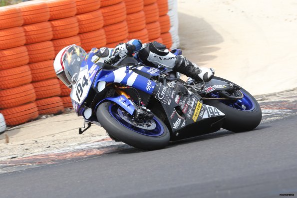 LEDENON FSBK  2015
4ème manche du Championnat de France Superbike
13 & 14 Juin 2015
© PHOTOPRESS
Tel: 04 93 37 95 96
info@photopress.fr