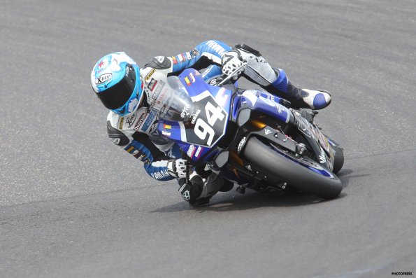 LEDENON FSBK  2015
4ème manche du Championnat de France Superbike
13 & 14 Juin 2015
© PHOTOPRESS
Tel: 04 93 37 95 96
info@photopress.fr