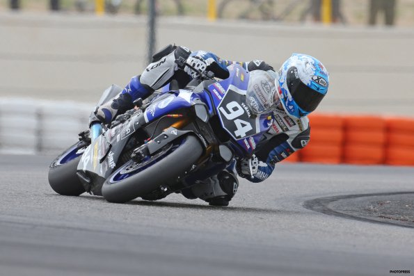 LEDENON FSBK  2015
4ème manche du Championnat de France Superbike
13 & 14 Juin 2015
© PHOTOPRESS
Tel: 04 93 37 95 96
info@photopress.fr