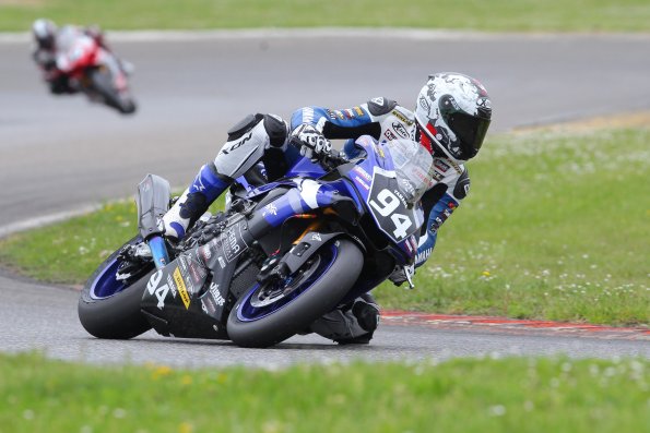NOGARO  FSBK  2015
2ème manche du 
Championnat de France Superbike
25 & 26 Avril  2015
© PHOTOPRESS
Tel: 04 93 37 95 96
info@photopress.fr