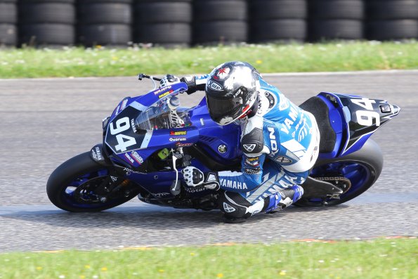 NOGARO  FSBK  2015
2ème manche du 
Championnat de France Superbike
25 & 26 Avril  2015
© PHOTOPRESS
Tel: 04 93 37 95 96
info@photopress.fr