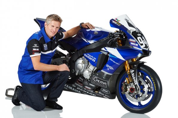 2015_ENDURANCE_GMT94_YZF-R1_CHECA_003