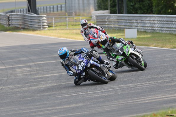 ALBI  FSBK  2015
7ème manche / Finale du 
Championnat de France Superbike
26 & 27 Septembre 2015
© PHOTOPRESS
Tel: 04 93 37 95 96
info@photopress.fr