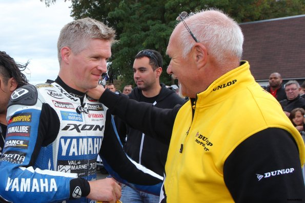 CAROLE  FSBK  2015
6ème manche du 
Championnat de France Superbike
5 & 6 Septembre 2015
© PHOTOPRESS
Tel: 04 93 37 95 96
info@photopress.fr