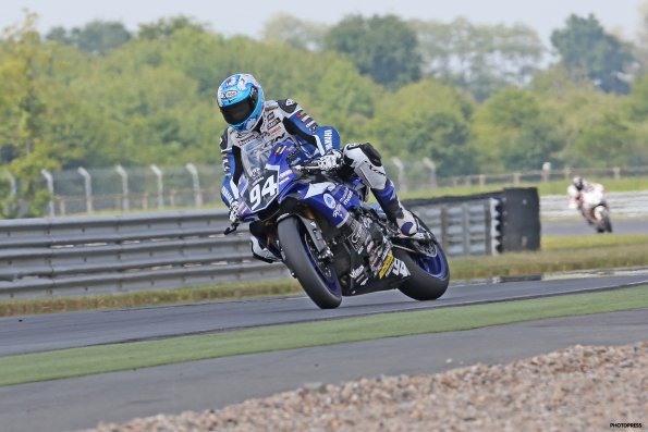 VIGEANT FSBK  2015
3ème manche du 
Championnat de France Superbike
24 & 25 Mai 2015
© PHOTOPRESS
Tel: 04 93 37 95 96
info@photopress.fr