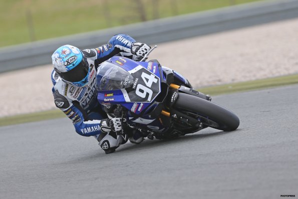 VIGEANT FSBK  2015
3ème manche du 
Championnat de France Superbike
24 & 25 Mai 2015
© PHOTOPRESS
Tel: 04 93 37 95 96
info@photopress.fr