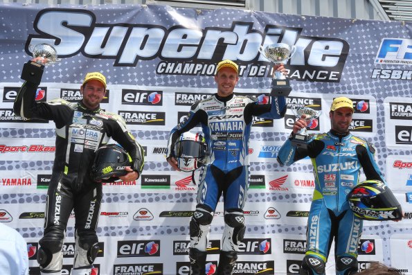 LEDENON FSBK  2015
4ème manche du Championnat de France Superbike
13 & 14 Juin 2015
© PHOTOPRESS
Tel: 04 93 37 95 96
info@photopress.fr