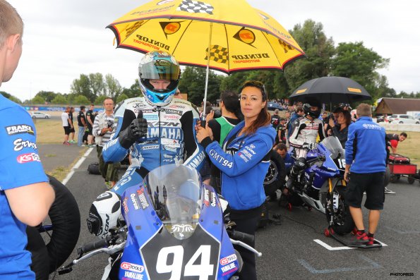 CAROLE FSBK 2016
6 ème manche du
Championnat de France Superbike
3 / 4 Septembre 2016
© PHOTOPRESS
Tel: 04 93 37 95 96
info@photopress.fr