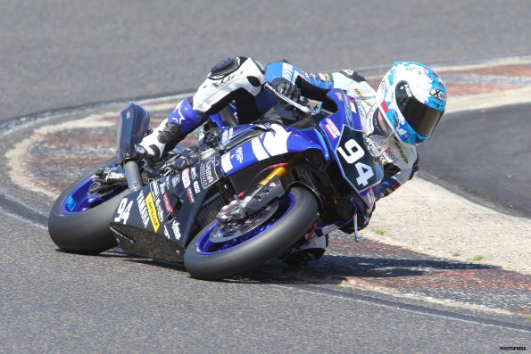 LEDENON FSBK 2016
3ème manche du
Championnat de France Superbike
28 / 29 Mai 2016
© PHOTOPRESS
Tel: 04 93 37 95 96
info@photopress.fr