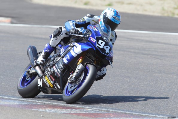 LEDENON FSBK 2016
3ème manche du
Championnat de France Superbike
28 / 29 Mai 2016
© PHOTOPRESS
Tel: 04 93 37 95 96
info@photopress.fr