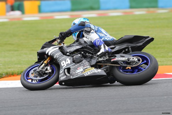 MAGNY-COURS FSBK 2016
4ème manche du
Championnat de France Superbike
2 / 3 Juillet 2016
© PHOTOPRESS
Tel: 04 93 37 95 96
info@photopress.fr