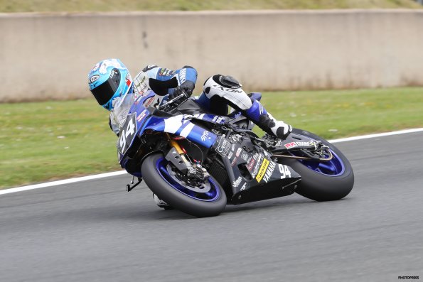MAGNY-COURS FSBK 2016
4ème manche du
Championnat de France Superbike
2 / 3 Juillet 2016
© PHOTOPRESS
Tel: 04 93 37 95 96
info@photopress.fr