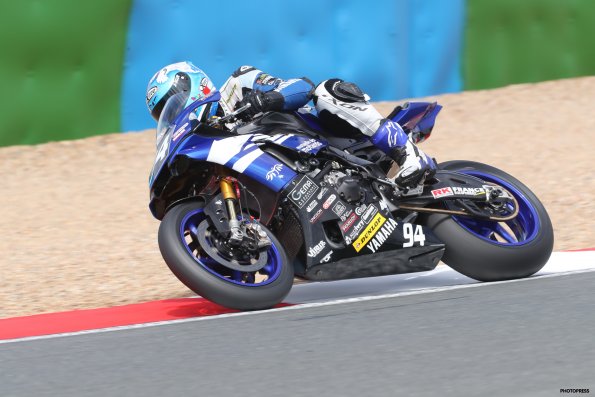 MAGNY-COURS FSBK 2016
4ème manche du
Championnat de France Superbike
2 / 3 Juillet 2016
© PHOTOPRESS
Tel: 04 93 37 95 96
info@photopress.fr