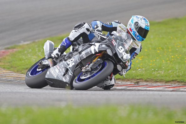 NOGARO FSBK 2016
2ème manche du
Championnat de France Superbike
23 / 24 Avril 2016
© PHOTOPRESS
Tel: 04 93 37 95 96
info@photopress.fr