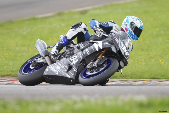NOGARO FSBK 2016
2ème manche du
Championnat de France Superbike
23 / 24 Avril 2016
© PHOTOPRESS
Tel: 04 93 37 95 96
info@photopress.fr