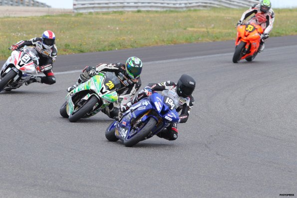 LEDENON FSBK 2016
3ème manche du
Championnat de France Superbike
28 / 29 Mai 2016
© PHOTOPRESS
Tel: 04 93 37 95 96
info@photopress.fr