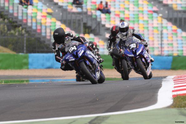 MAGNY-COURS FSBK 2016
4ème manche du
Championnat de France Superbike
2 / 3 Juillet 2016
© PHOTOPRESS
Tel: 04 93 37 95 96
info@photopress.fr