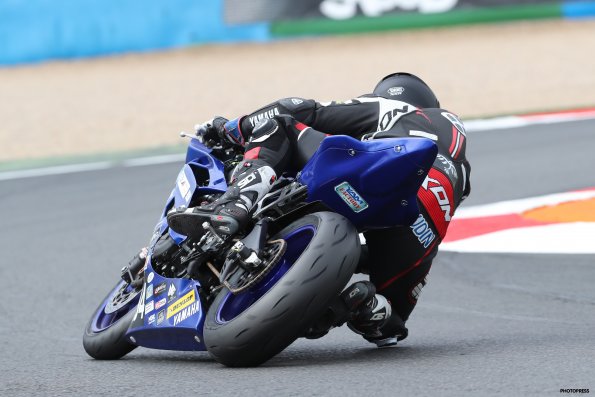 MAGNY-COURS FSBK 2016
4ème manche du
Championnat de France Superbike
2 / 3 Juillet 2016
© PHOTOPRESS
Tel: 04 93 37 95 96
info@photopress.fr