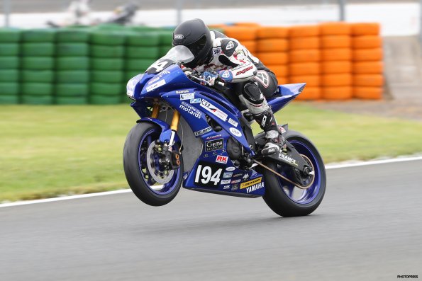 MAGNY-COURS FSBK 2016
4ème manche du
Championnat de France Superbike
2 / 3 Juillet 2016
© PHOTOPRESS
Tel: 04 93 37 95 96
info@photopress.fr