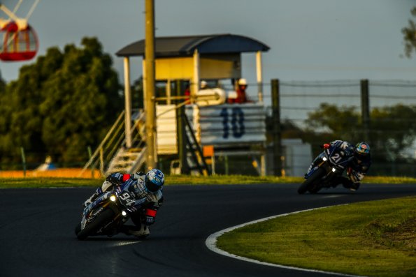 8,h,Suzuka,2016,Pit,Walk