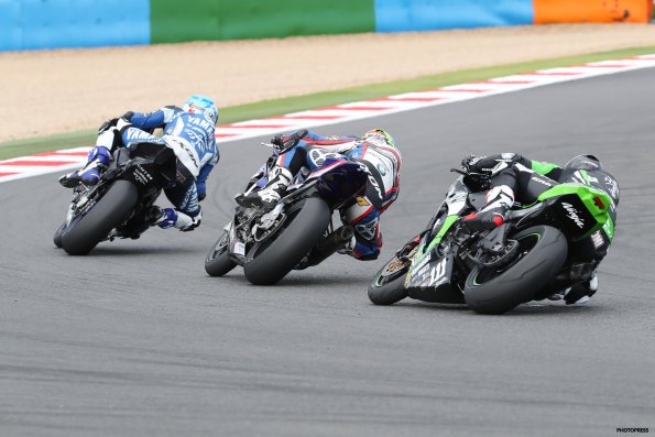 MAGNY-COURS FSBK 2016
4ème manche du
Championnat de France Superbike
2 / 3 Juillet 2016
© PHOTOPRESS
Tel: 04 93 37 95 96
info@photopress.fr