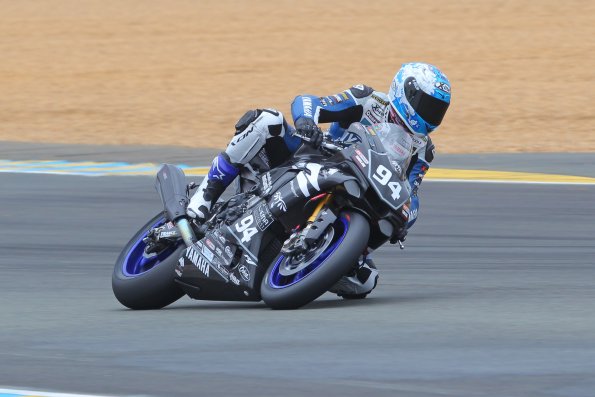 LE MANS FSBK 2016
1ère manche du
Championnat de France Superbike
26, 27 Mars 2016
© PHOTOPRESS
Tel: 04 93 37 95 96
info@photopress.fr