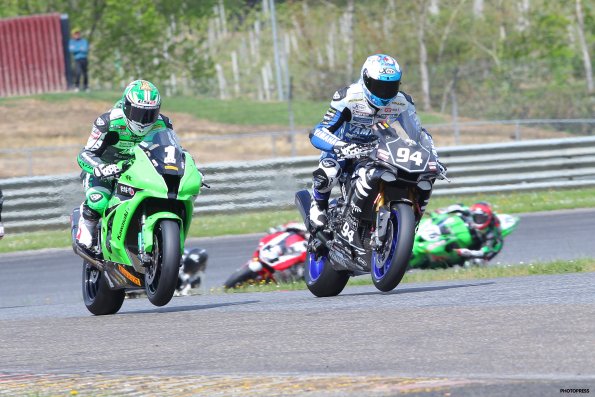 NOGARO FSBK 2016
2ème manche du
Championnat de France Superbike
23 / 24 Avril 2016
© PHOTOPRESS
Tel: 04 93 37 95 96
info@photopress.fr
