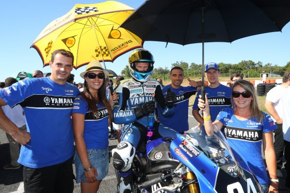 PAU-ARNOS FSBK 2016
5ème manche du
Championnat de France Superbike
14 / 15 Aout 2016
© PHOTOPRESS
Tel: 04 93 37 95 96
info@photopress.fr