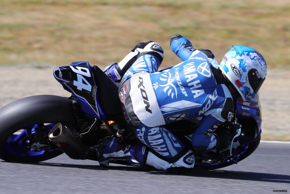 PAU-ARNOS FSBK 2016
5ème manche du
Championnat de France Superbike
14 / 15 Aout 2016
© PHOTOPRESS
Tel: 04 93 37 95 96
info@photopress.fr