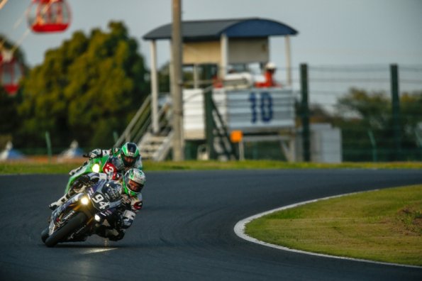 8,h,Suzuka,2016,Pit,Walk