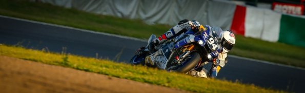 8,h,Suzuka,2016,Pit,Walk