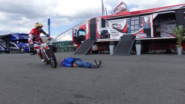 OLYMPUS DIGITAL CAMERA